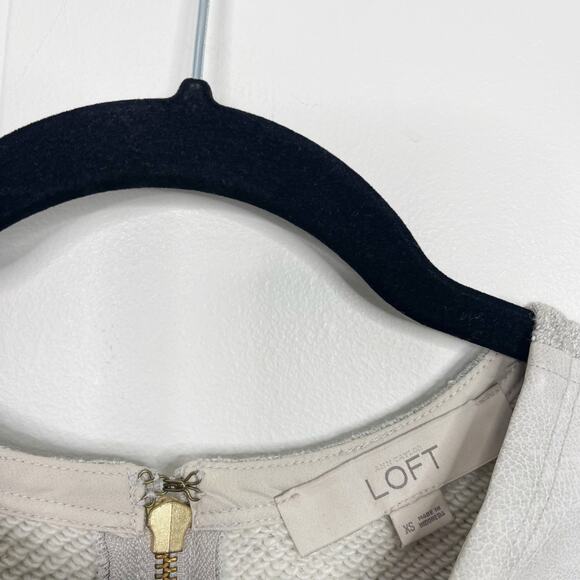 LOFT Faux Leather Front Metallic Tweed Back Top Gray XSmall Short Sleeve Blouse - Picture 4 of 11